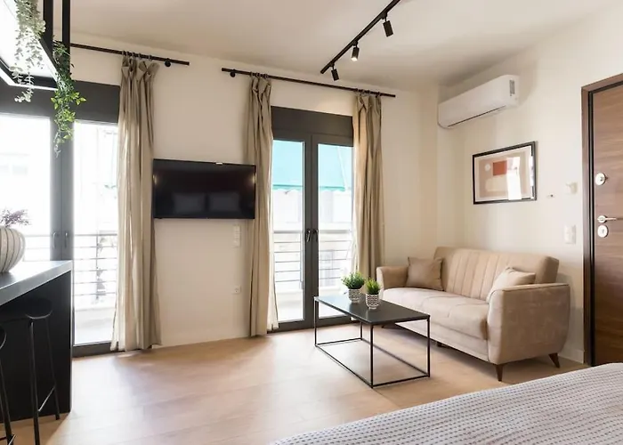 Academy Elegant Apartment #302