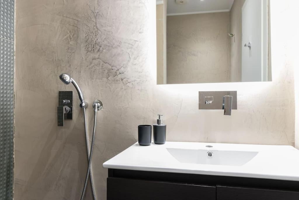 Apartment Academy Elegant #302